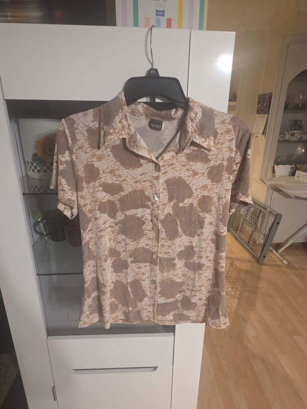 SaySay Button-Down Shirt Size L Brown Cow Print Short Sleeve